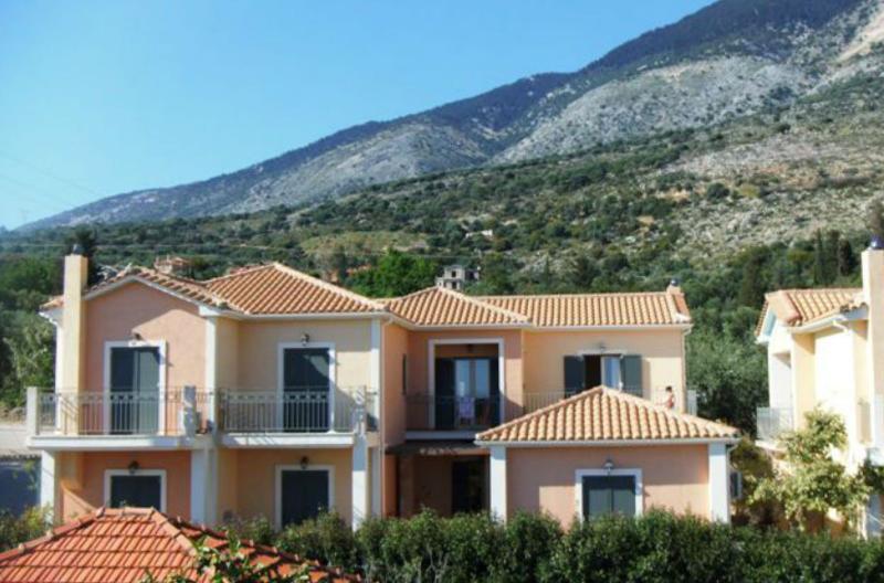 Liocharis Apartments Lourdata  Exterior photo